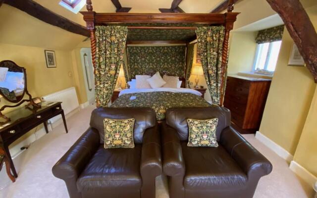 Plas Tan-Yr-Allt Historic Country House B&B