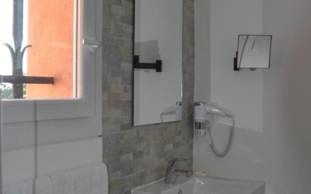 Hôtel de la Vierge Noire