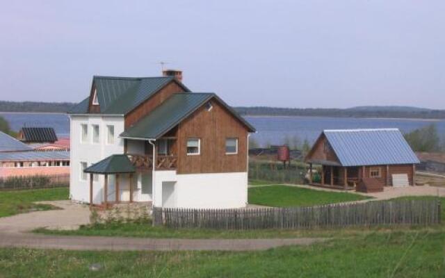 Cottage in Kirillov