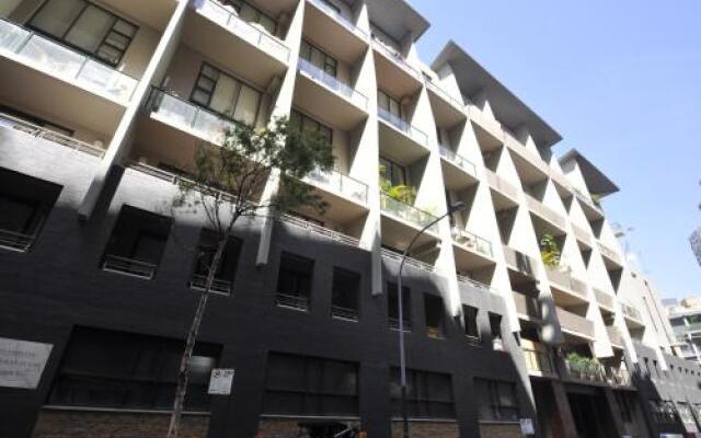 Darlinghurst Fully Self Contained Modern 1 Bed Apartment (POP)