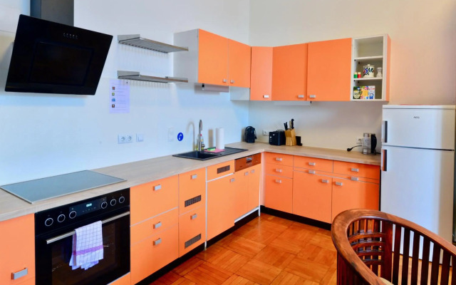 Stylish, Cosy & Central "Self-Check-In" Apartment