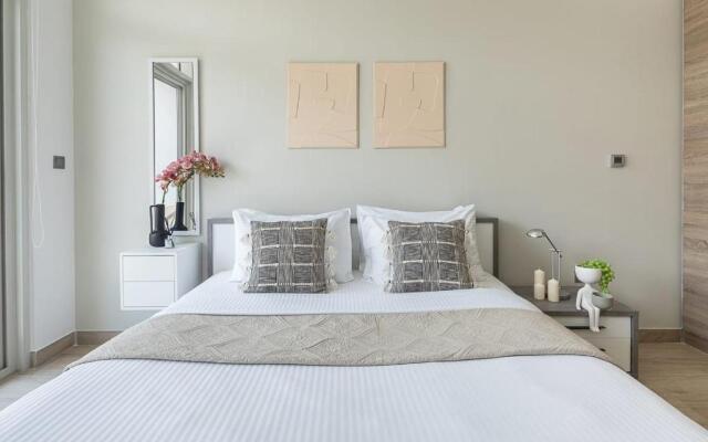 Frank Porter - Studio One