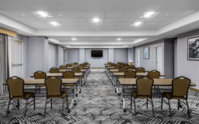 Hyatt Place Indianapolis Airport