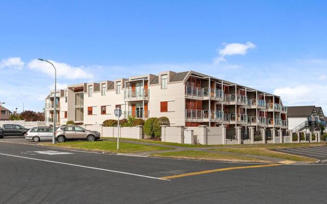 The Lake Life - Taupo Central Holiday Apartment