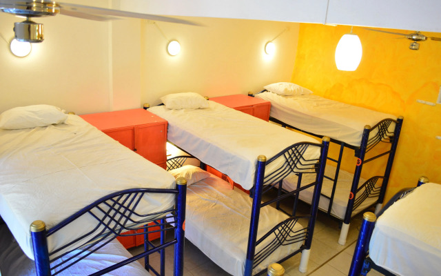 ITH Sayulita Amazing Surf Hostel