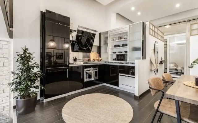 Galez - Studio and Terrace in R os Rosas