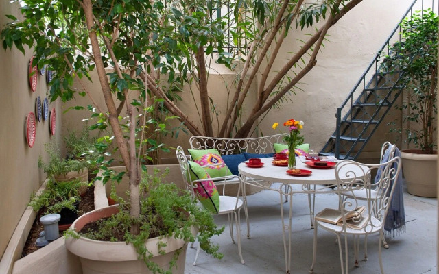 Acropolis TownHouseCo Suites