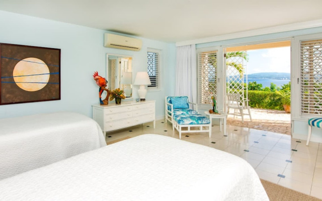 Private 4BR Open-air Villa Panoramic Views Pool