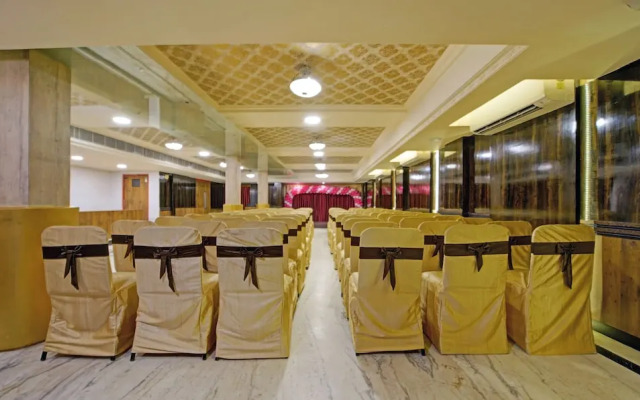 Treebo Trend Lake View Park