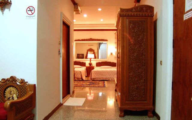 Baan Rim Kwai Paerimnam Resort