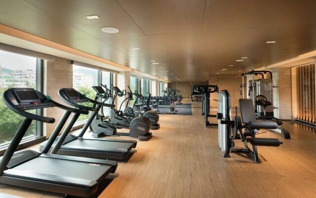 Joyze Hotel Xiamen, Curio Collection by Hilton