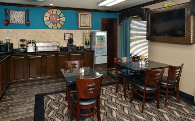 Baymont by Wyndham Ardmore I-35