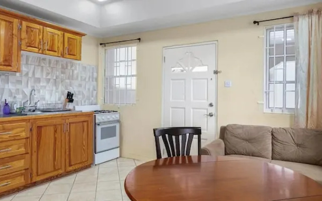 Your quaint home just steps from beach