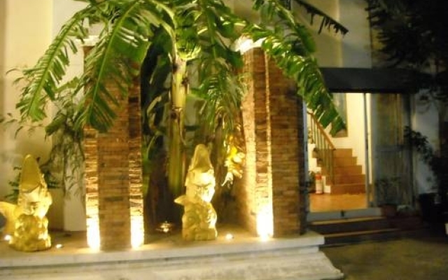 Ya Guesthouse