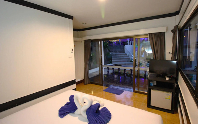 Simple Life Talay & Divers Resort