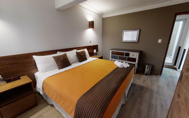 Tokio Suites