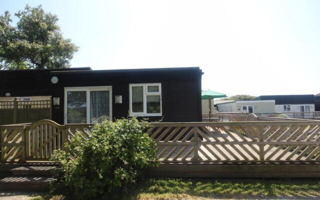 16B Medmerry Park 2 Bedroom Chalet