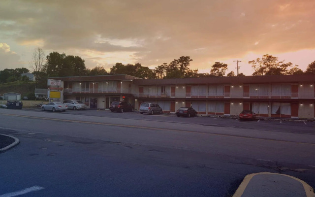 Breezwood Motel
