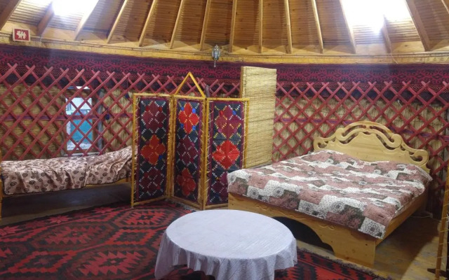 Guest House Caravan Tamchy