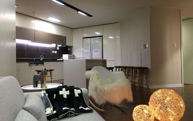 Luxury View Family Seoul Station