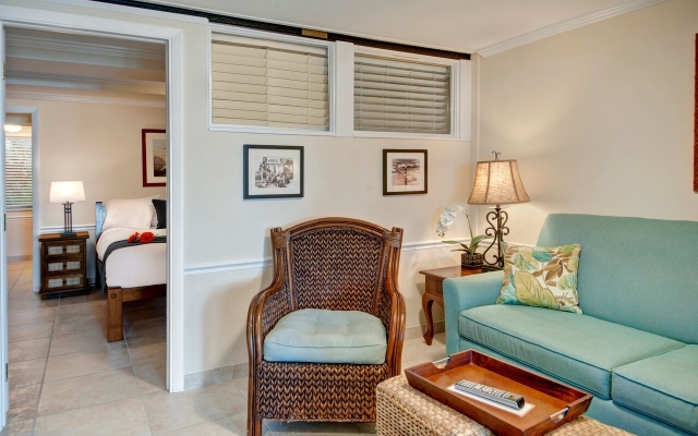Coconut Palm Inn