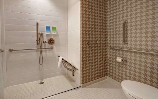 Home2 Suites by Hilton Charlotte Uptown, NC