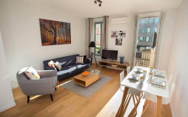 F2 Terrasse, Moderne, Hyper Centre, Clim, Ascenseur