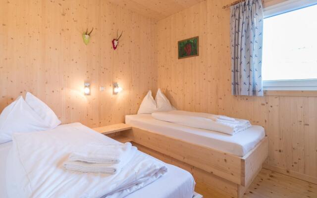 Chalet in Sankt Georgen on Ski Slopes