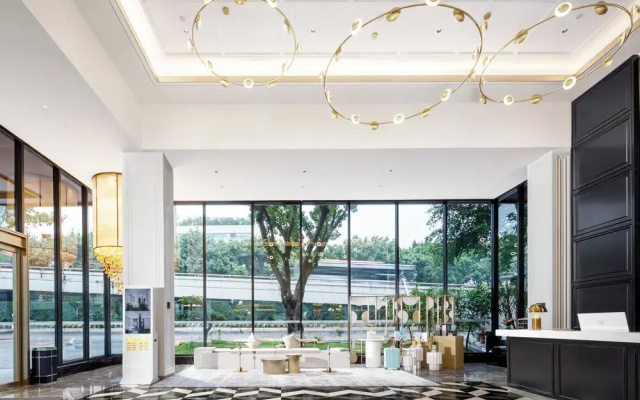 Pazhou XANA Deluxe International  Pazhou Convention and Exhibition Center Nanzhou Subway Metro Branch - Free Shuttle Bus to Canton Fair Complex During Canton Fair Period