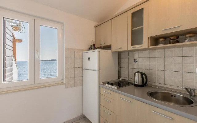 Apartments by the sea Milna, Vis - 8946