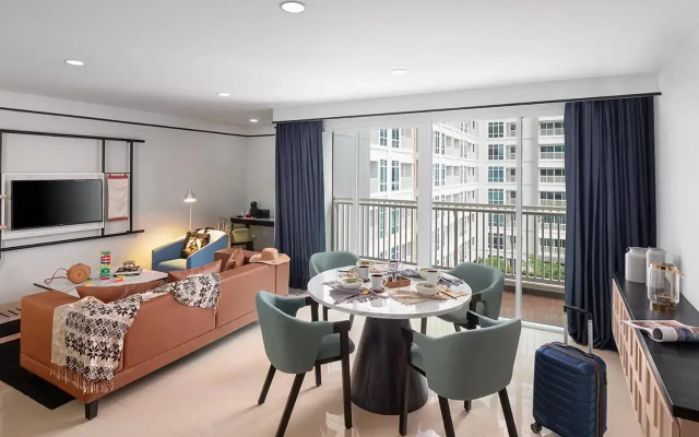 The Reiz Suites, Artotel Curated