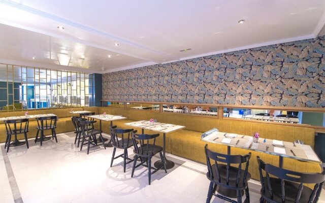 Petit Palace Puerta de Triana