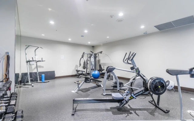 Simply Comfort. King's Wharf Apartments