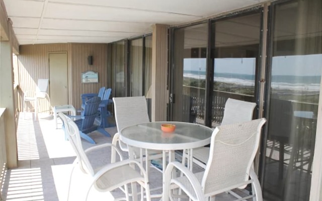 Hibiscus B302 3 Bedroom Condo