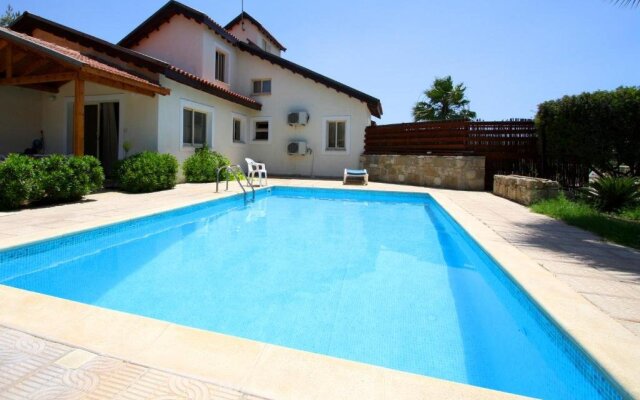 Alonia Villas