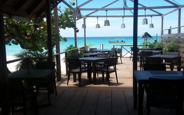 Firefly Beach Cottages
