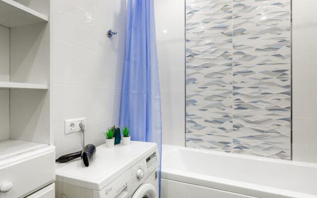 Аврора на улице Весенняя 19а