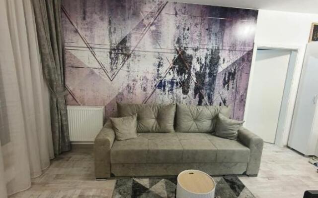 Studio 70