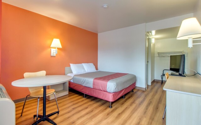 Motel 6 Venice, FL