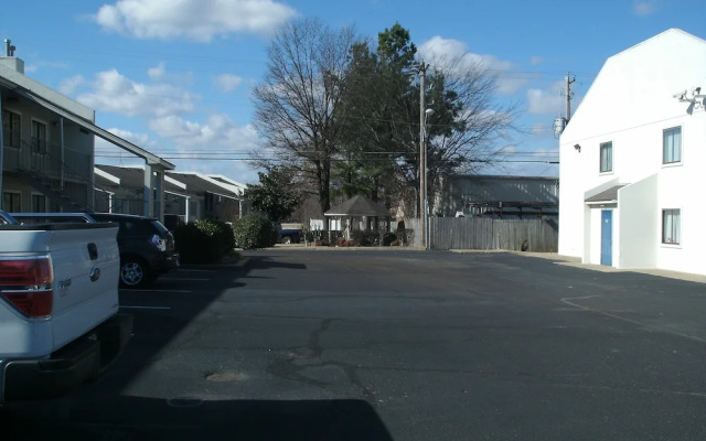 Motel 6 Millington, TN