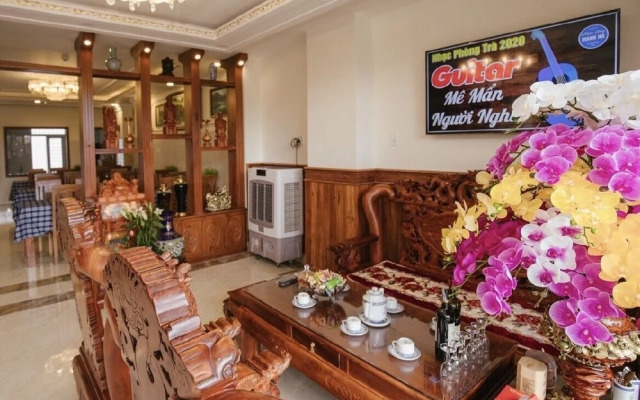 Linh Lan Hotel