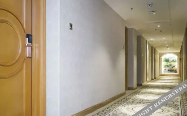 Vienna Hotel (Tongliao Development Zone)