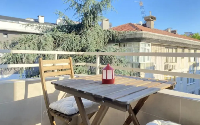 Missafir Sleek Flat With Balcony on Bagdat Street
