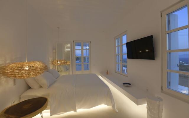 Ammonite Mykonos Private Suites