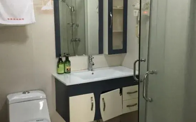 Jinqiao Business Hotel