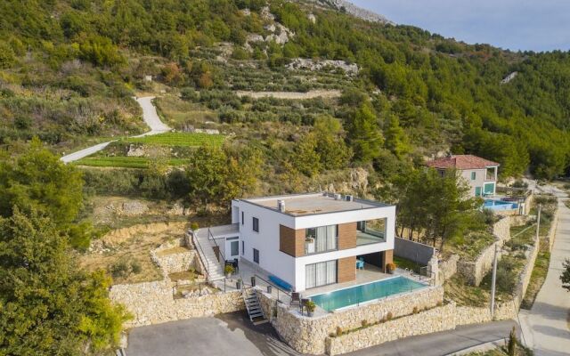 Royal Villa 2