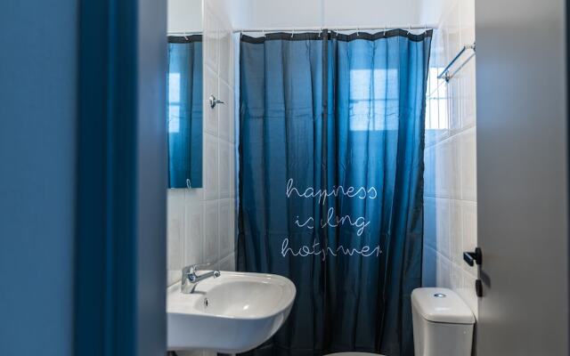 Blue Hug Apartments
