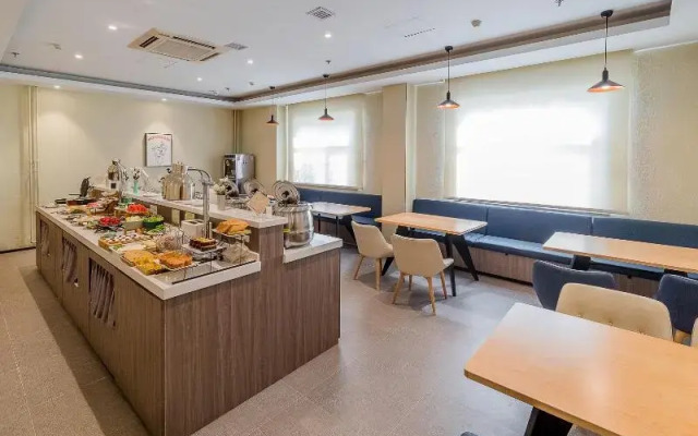 Hanting Express Zibo Liuquan Road Branch