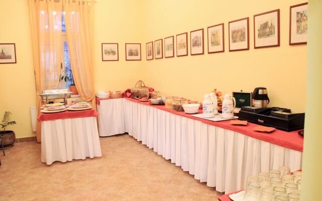 City Lounge Hotel