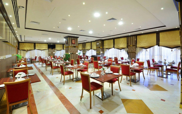 Zowar International Hotel